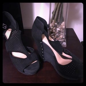 3inch black suede wedges